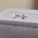 14K Gold Solitaire Aura Threadless Piercing