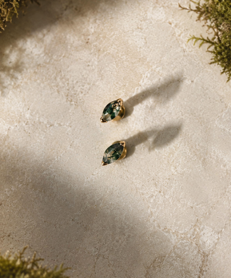 14K Gold Green Moss Agate Marquise-Shaped Threadless Piercing