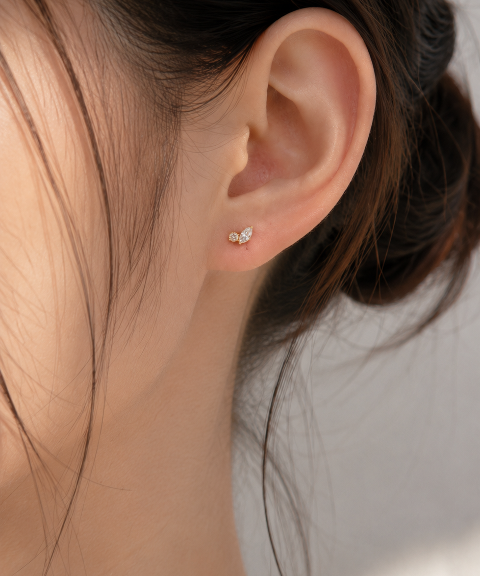 Titanium PVD Gold First Sprout Threaded Piercing