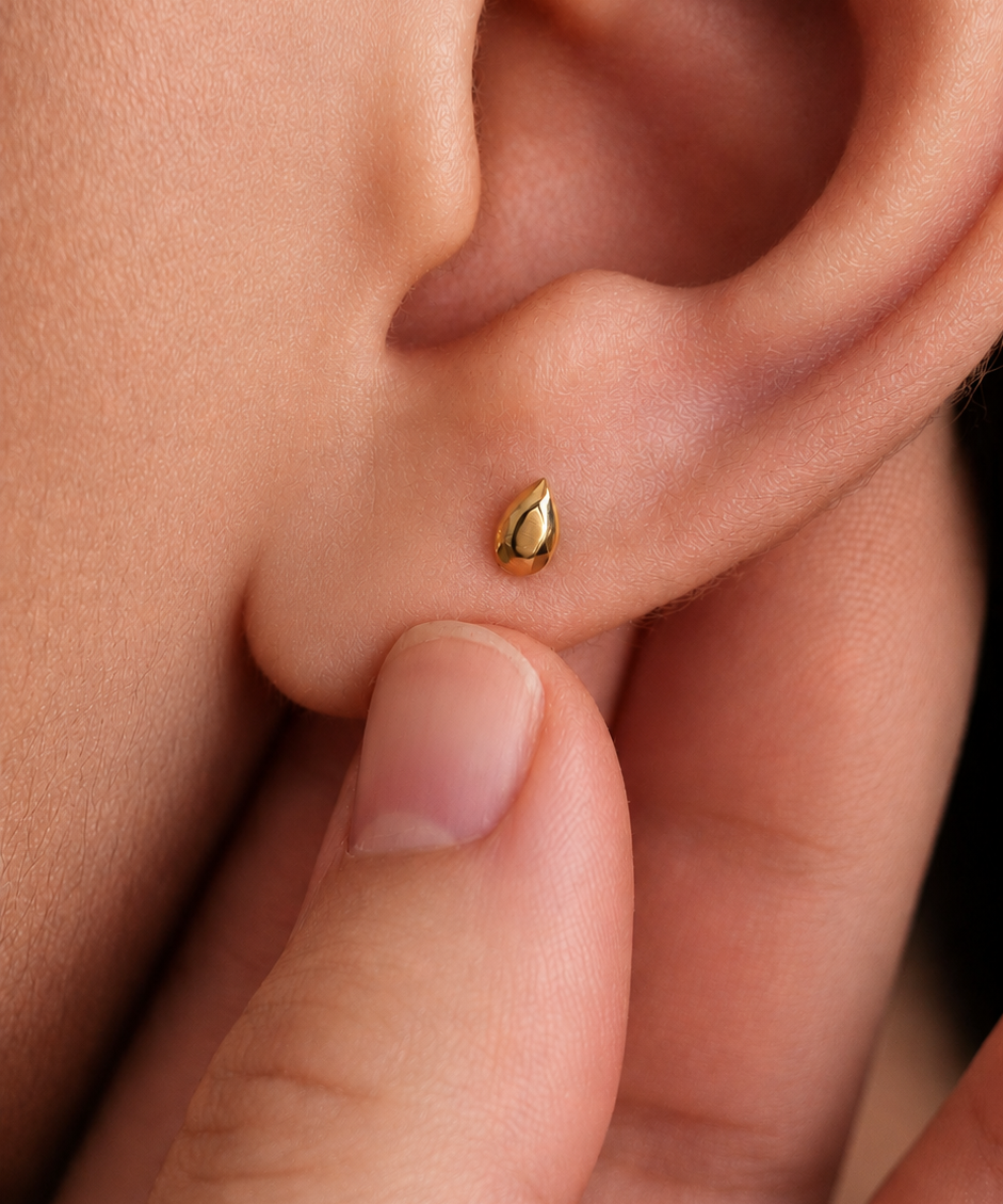 Titanium PVD Gold Faceted Cut Teardrop Threaded Piercing