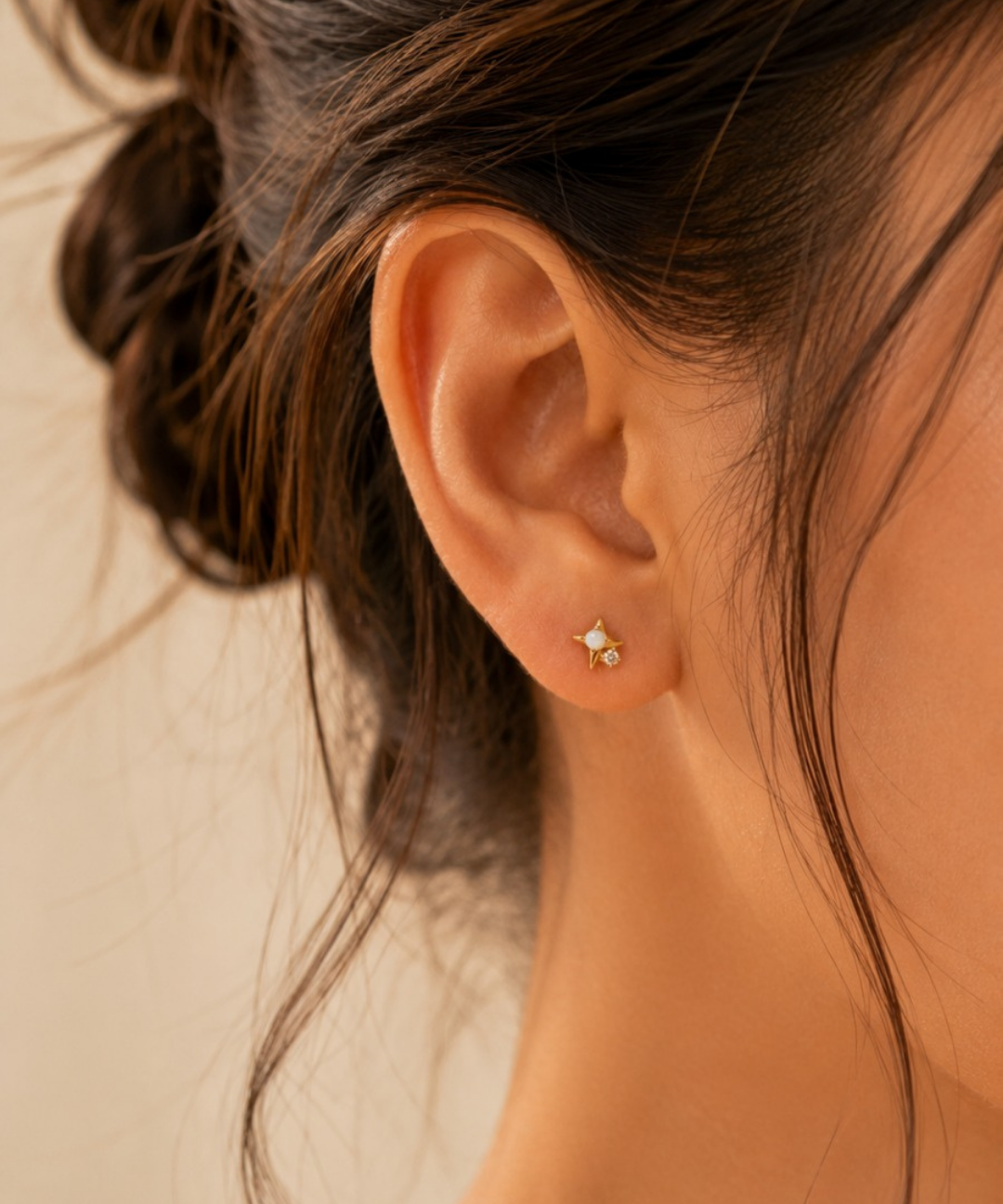 Titanium PVD Gold Guiding Light Star Threadless Piercing