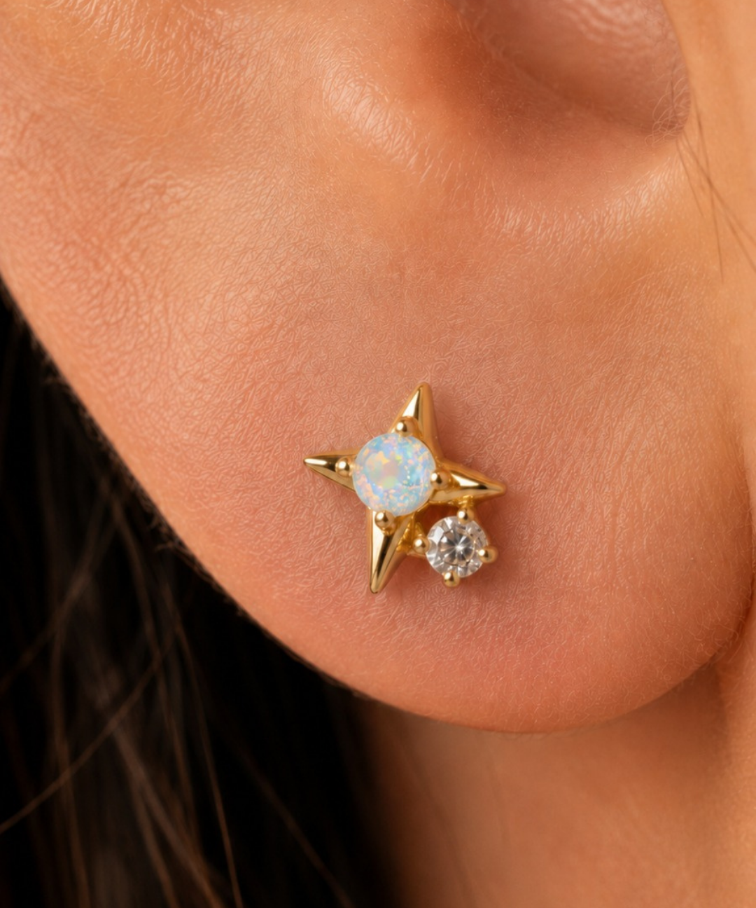 Titanium PVD Gold Guiding Light Star Threadless Piercing