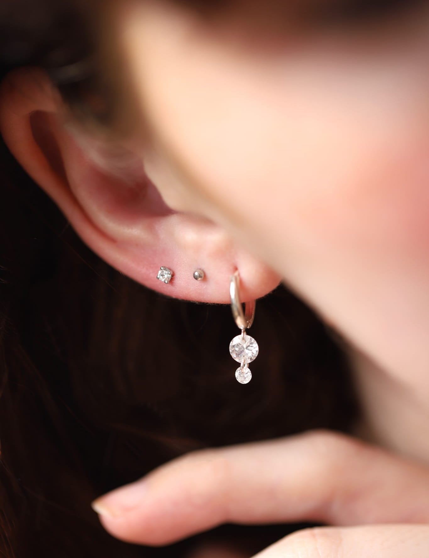 14K White Gold Solitaire Gem Threadless 2.5mm Piercing